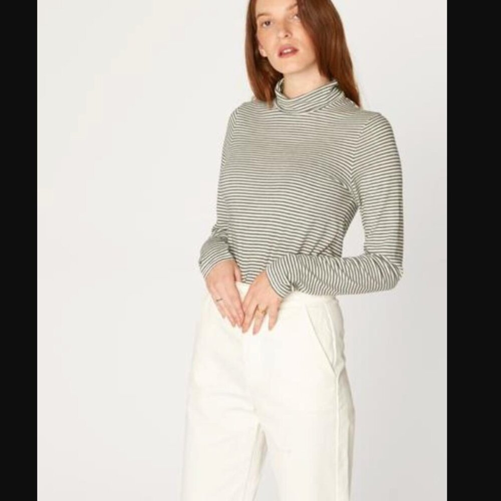 Lacausa Black-And-White Striped Turtleneck Size S